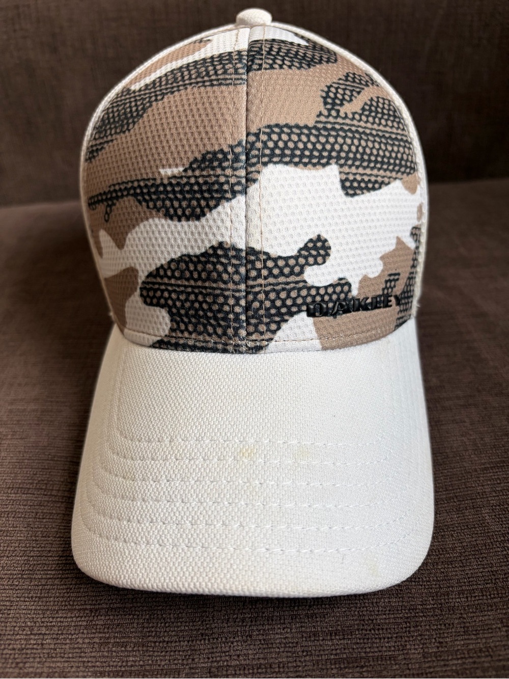 Oakley Men's Camo Mesh Back hat
